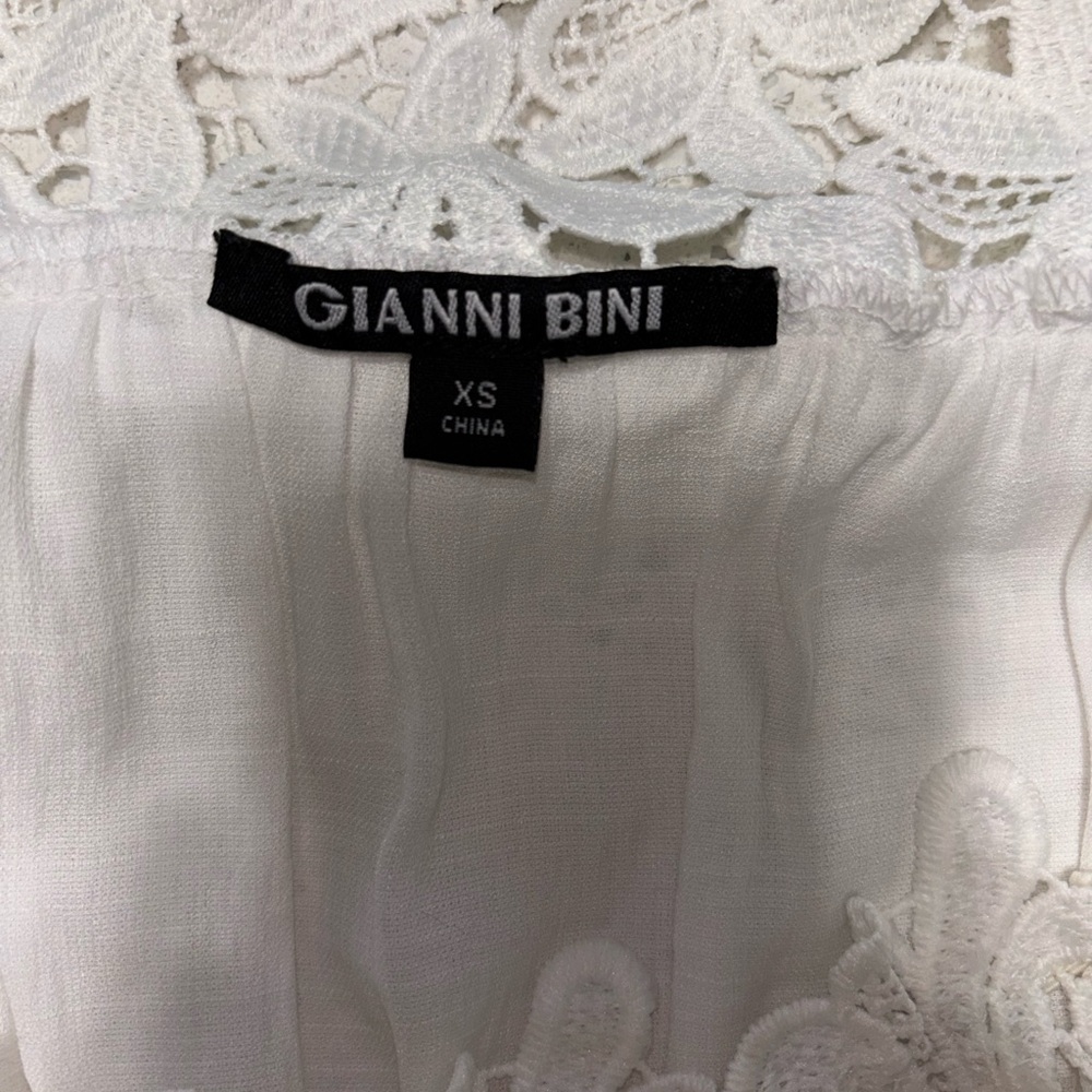 Gianni Bini White Lace Dress NWT - Picture 7 of 7